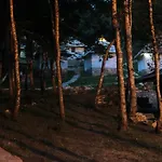 منتزه العطل Camp Divlja Rijeka