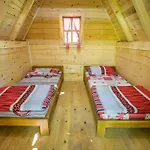 Üdülőpark Camp Divlja Rijeka Hum