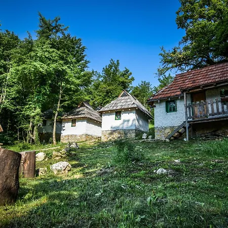 Holiday park Camp Divlja Rijeka *