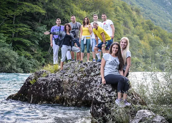 Üdülőpark Camp Divlja Rijeka *